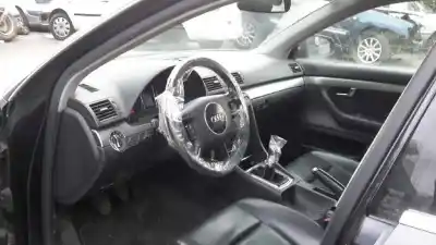 Scrapping Vehicle audi a4 avant (8e) 2.5 tdi quattro (132kw) of the year 2002 powered ake