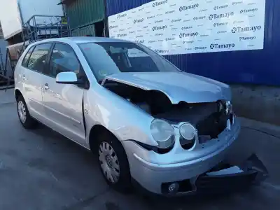 Sloopvoertuig volkswagen polo (9n1) 1.4 16v van het jaar 2004 aangedreven bby