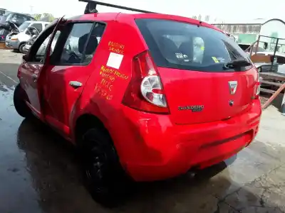 Veicolo di demolizione dacia sandero 1.6 cat dell'anno 2009 alimentato k7m710