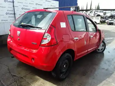 Veicolo di demolizione dacia sandero 1.6 cat dell'anno 2009 alimentato k7m710