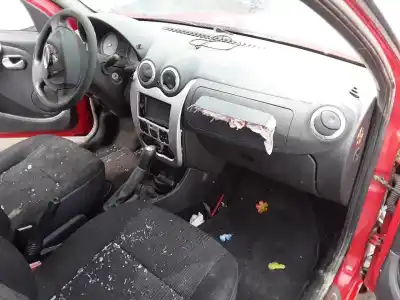 Veicolo di demolizione dacia sandero 1.6 cat dell'anno 2009 alimentato k7m710