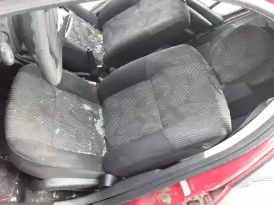 Veicolo di demolizione dacia sandero 1.6 cat dell'anno 2009 alimentato k7m710
