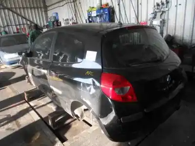 Sloopvoertuig renault clio iii (br0/1, cr0/1) 1.5 dci (br0h cr0h cr1s br1s) van het jaar 2006 aangedreven k9k764