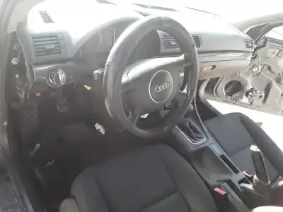 Hurda Aracı audi a4 berlina (8e) 1.9 tdi (96kw) yılın 2002 güçlü awx