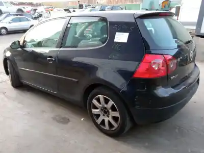 Veículo de Sucata volkswagen golf v berlina (1k1) 2.0 tdi do ano 2004 alimentado bkd