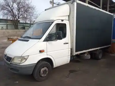 Vehicul casat mercedes-benz sprinter chasis-cabina 411cdi al anului 2004 alimentat 611981