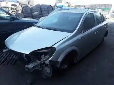 Veicolo di demolizione OPEL                                               ASTRA H BERLINA                                                                                                                                                                                                                                            Sport                                                                                                                                                                                                                                                      dell'anno 2004 alimentato Z17DTH