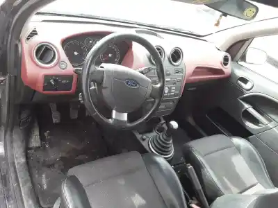 Veicolo di demolizione ford fiesta (cbk) 1.6 16v cat dell'anno 2007 alimentato fyja