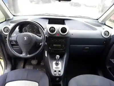 Sloopvoertuig peugeot 1007 (km_) 1.6 16v van het jaar 2006 aangedreven nfu