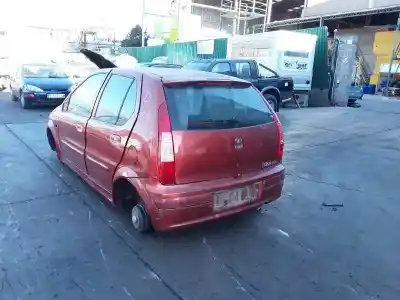 Sloopvoertuig tata indica idi van het jaar 2011 aangedreven 475