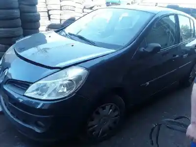 Sloopvoertuig RENAULT CLIO III (BR0/1, CR0/1) 1.5 dCi (BR0H CR0H CR1S BR1S) van het jaar 2006 aangedreven K9K766
