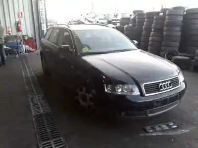 Vehicul casat audi a4 avant (b5) 1.6 al anului 2002 alimentat alz
