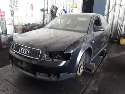 Veículo de Sucata audi a4 berlina (8e) 2.5 v6 24v tdi do ano 2002 alimentado ake