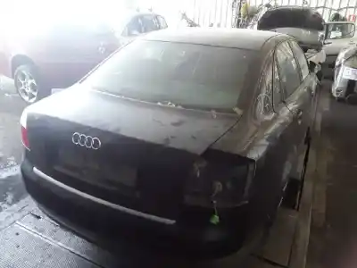Veículo de Sucata audi a4 berlina (8e) 2.5 v6 24v tdi do ano 2002 alimentado ake