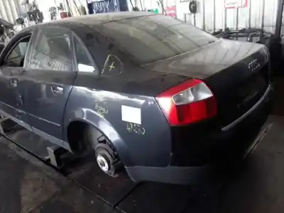 Veículo de Sucata audi a4 berlina (8e) 2.5 v6 24v tdi do ano 2002 alimentado ake