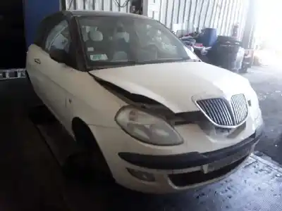 Scrapping Vehicle lancia ypsilon (101) 1.4 16v oro (10.2006->) of the year 2005 powered 843a1000