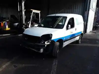 Veículo de Sucata PEUGEOT PARTNER (S2) Totem do ano 2007 alimentado 9HW