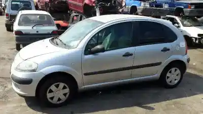 Veículo de Sucata citroen c3 1.4 do ano 2002 alimentado kfv