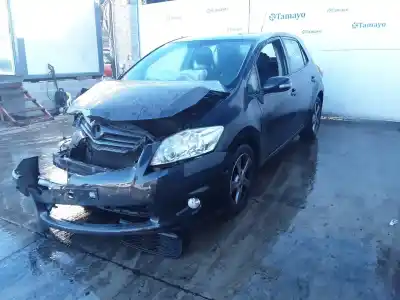 Здавання транспортного засобу toyota auris (_e15_) 1.4 d-4d (nde150_) року 2011 потужний 1nd