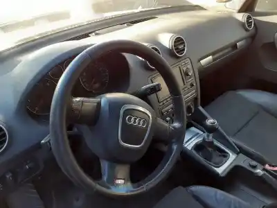 Veículo de Sucata audi a3 sportback (8p) 2.0 tdi ambiente do ano 2006 alimentado bkd