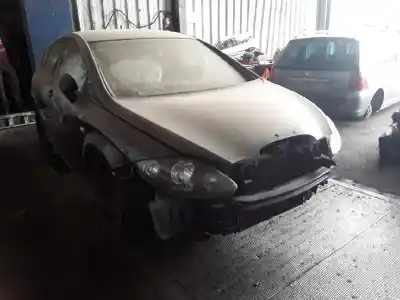 Veículo de Sucata seat leon (1p1) 1.9 tdi do ano 2006 alimentado bxe