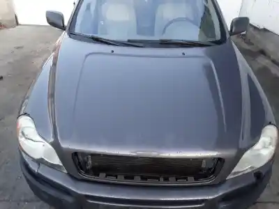 Veicolo di demolizione volvo xc90 2.5 t (7 asientos) dell'anno 2004 alimentato b5254t2