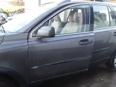 Veicolo di demolizione volvo xc90 2.5 t (7 asientos) dell'anno 2004 alimentato b5254t2
