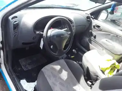 Veicolo di demolizione ford courier 1.8d dell'anno 2000 alimentato rtj