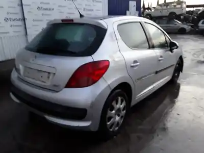 Vehicul casat peugeot 207 1.4 hdi al anului 2007 alimentat 8hz