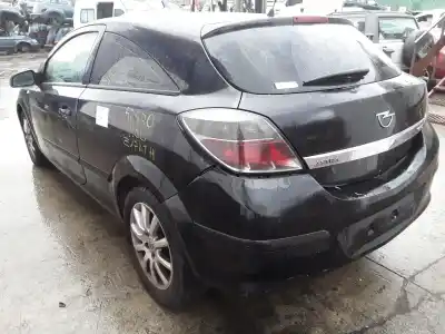 Veicolo di demolizione opel astra gtc 1.7 16v cdti dell'anno 2005 alimentato z17dth
