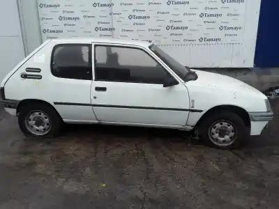 Veículo de Sucata peugeot 205 1.8 d do ano 1995 alimentado 161a(xud7)