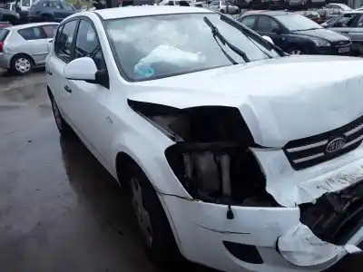 Veicolo di demolizione kia cee´d 1.4 cat dell'anno 2008 alimentato g4fa