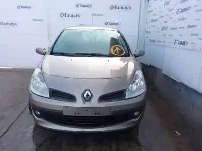 Veículo de Sucata renault clio iii 1.5 dci diesel do ano 2008 alimentado k9k768