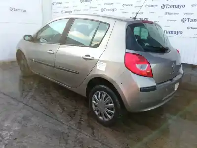 Veículo de Sucata renault clio iii 1.5 dci diesel do ano 2008 alimentado k9k768