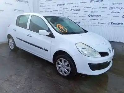 Veículo de Sucata RENAULT CLIO III 1.5 dCi Diesel do ano 2008 alimentado K9K768