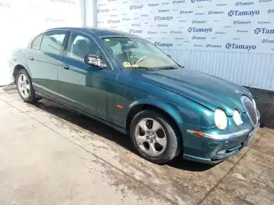 Scrapping Vehicle JAGUAR S TYPE AUTOMATICO of the year 2002 powered AJV6