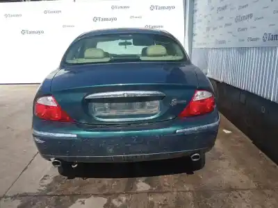 Vehicul casat jaguar s type automatico al anului 2002 alimentat ajv6