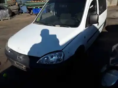 Sloopvoertuig opel combo corsa c van het jaar 2006 aangedreven z13dt