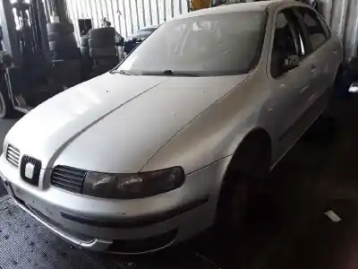 Veículo de Sucata seat                                               toledo (1m2)                                                                                                                                                                                                                                               *                                                                                                                                                                                                                                                          do ano 2001 alimentado arl