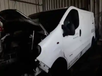 Veículo de Sucata renault trafic combi (ab 4.01) 1.9 diesel do ano 2004 alimentado f9q760