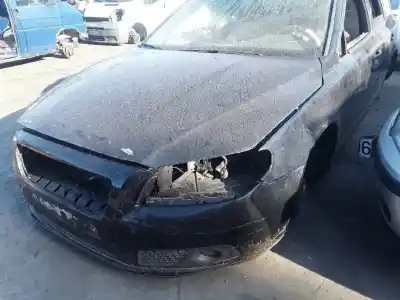 Veículo de Sucata volvo v70 familiar 2.0 diesel cat do ano 2008 alimentado d4204t