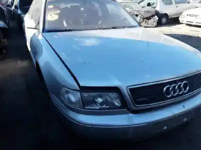 Veículo de Sucata audi a8 (d2) 4.2 quattro do ano 1998 alimentado afb