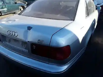 Veículo de Sucata audi a8 (d2) 4.2 quattro do ano 1998 alimentado afb