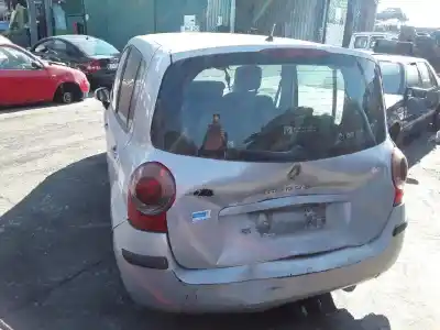 Veículo de Sucata renault modus 1.5 dci diesel do ano 2005 alimentado k9k750