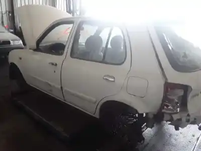 Veículo de Sucata nissan micra (k11) básico (k11) do ano 2001 alimentado cg10de