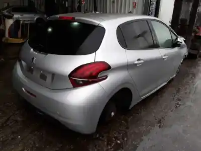 Veículo de Sucata peugeot 208 i (ca_, cc_) 1.2 vti 82 do ano 2018 alimentado hm05