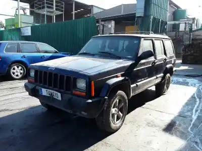 Veículo de Sucata chrysler jeep cherokee (j) 2.5 td do ano 2000 alimentado m52