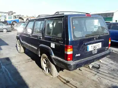 Veículo de Sucata chrysler jeep cherokee (j) 2.5 td do ano 2000 alimentado m52