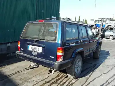 Veículo de Sucata chrysler jeep cherokee (j) 2.5 td do ano 2000 alimentado m52