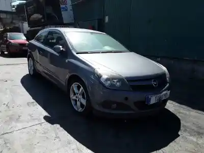 Veicolo di demolizione OPEL ASTRA GTC * dell'anno 2005 alimentato Z16XEP